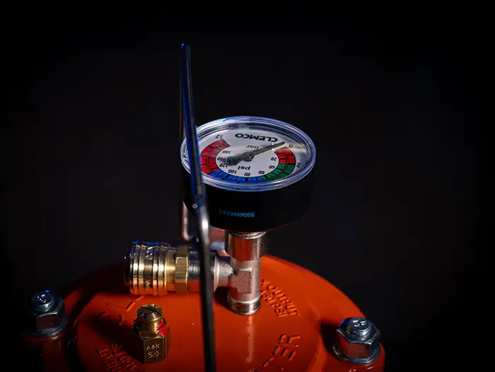 Breathing air test valve