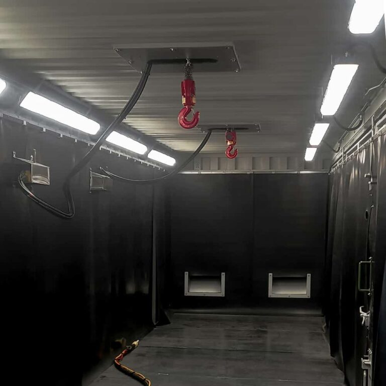 Containerised blast room