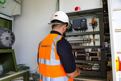 Servicing Engineer